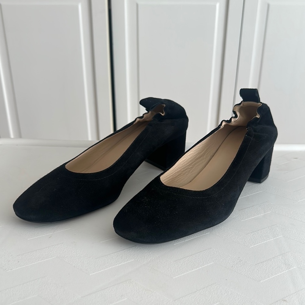 Everlane Black Chunky Heel Pumps with Ankle Strap